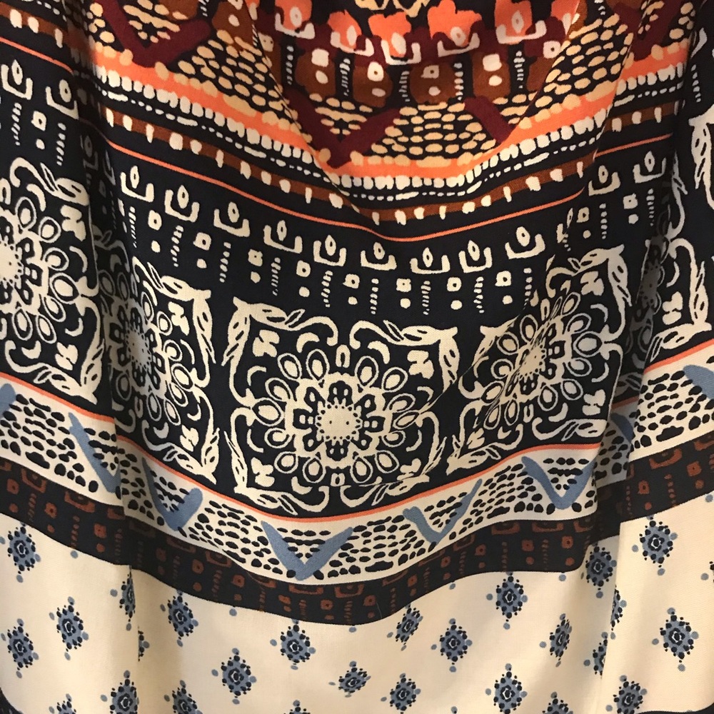 Dress - Picture 4 of 4